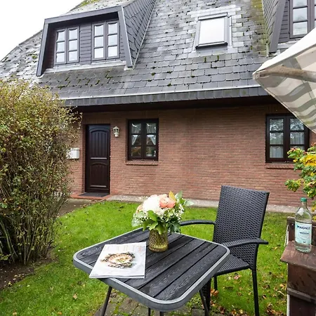 Haus Mittelstr Whg 4 Og Rechts Apartament Westerland